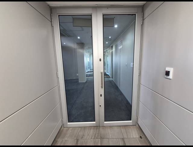 306M² OFFICE TO LET IN WOODMEAD